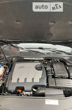 Универсал Volkswagen Passat 2013 в 