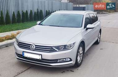 Универсал Volkswagen Passat 2019 в Львове