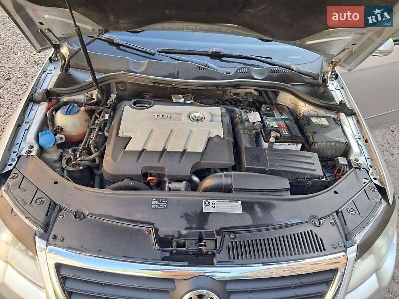 Универсал Volkswagen Passat 2008 в Киеве