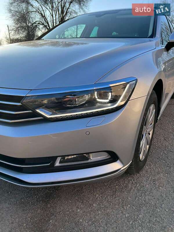 Универсал Volkswagen Passat 2015 в Полтаве
