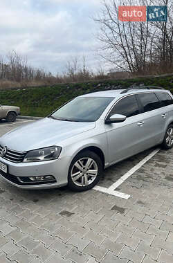 Универсал Volkswagen Passat 2012 в Тернополе