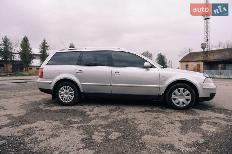 Универсал Volkswagen Passat 2003 в Вижнице