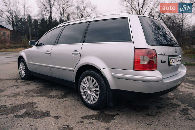 Универсал Volkswagen Passat 2003 в Вижнице