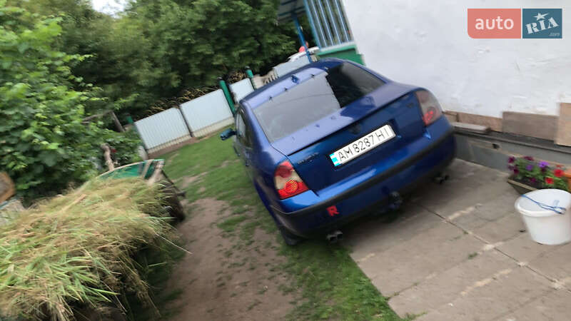 Седан Volkswagen Passat 2002 в Житомирі
