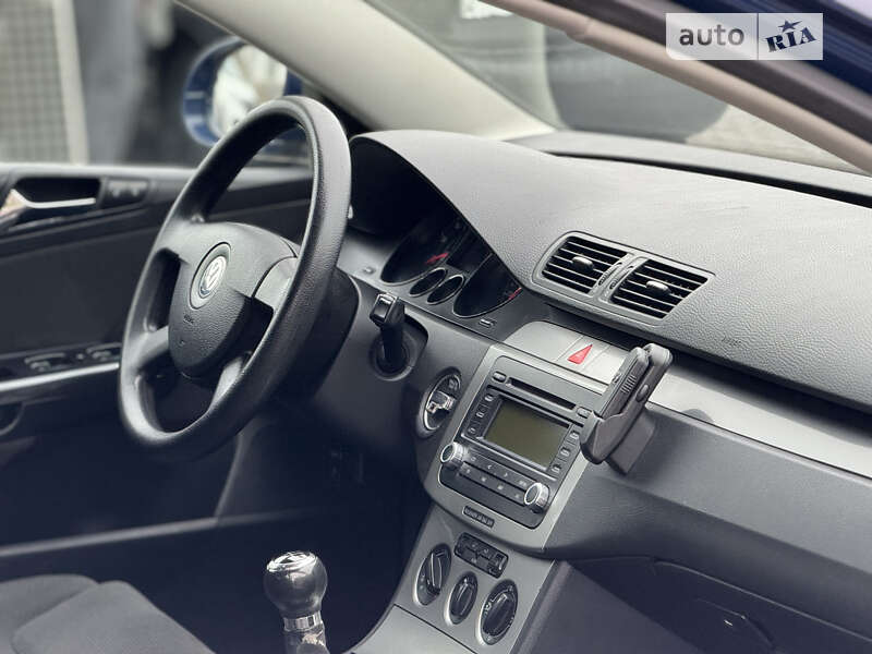 Универсал Volkswagen Passat 2006 в Днепре