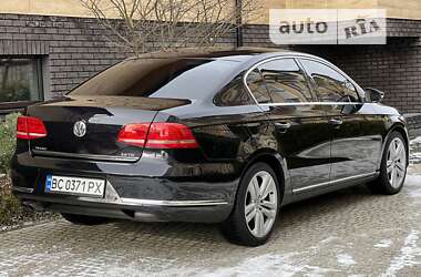 Седан Volkswagen Passat 2012 в 