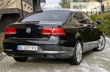 Седан Volkswagen Passat 2012 в 