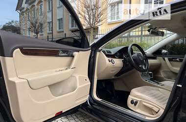 Седан Volkswagen Passat 2012 в 