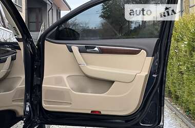 Седан Volkswagen Passat 2012 в 