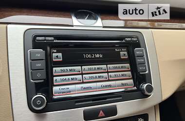 Седан Volkswagen Passat 2012 в 