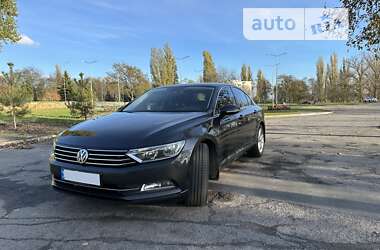 Седан Volkswagen Passat 2017 в Кременчуці