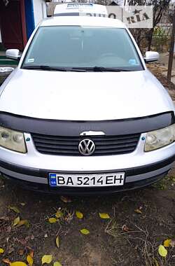 Седан Volkswagen Passat 1997 в Гайвороне