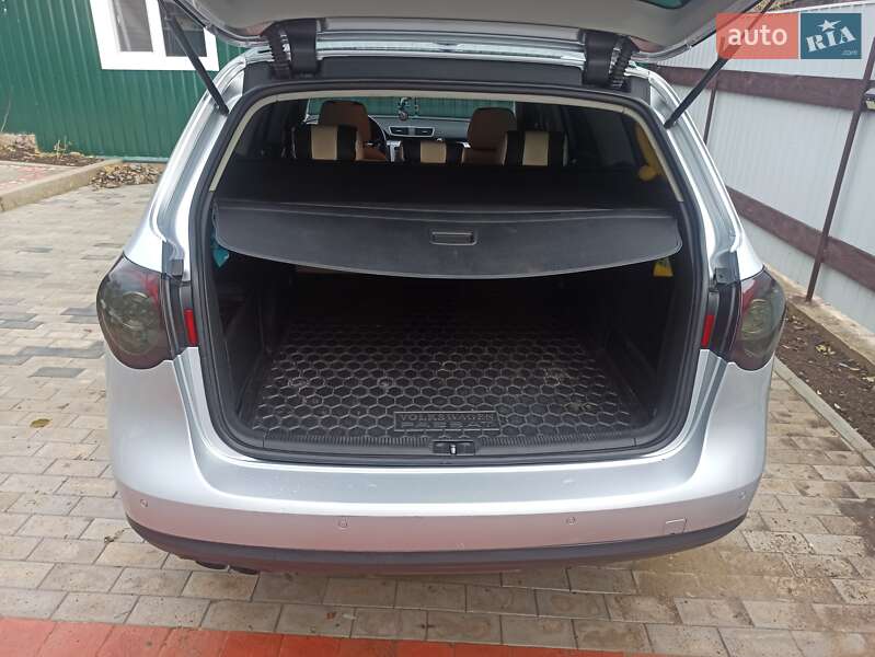 Універсал Volkswagen Passat 2010 в Сараті