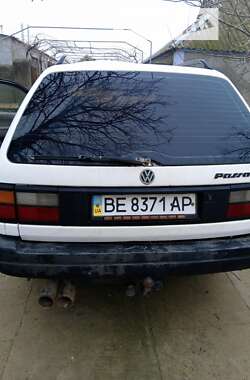 Универсал Volkswagen Passat 1989 в Новой Одессе