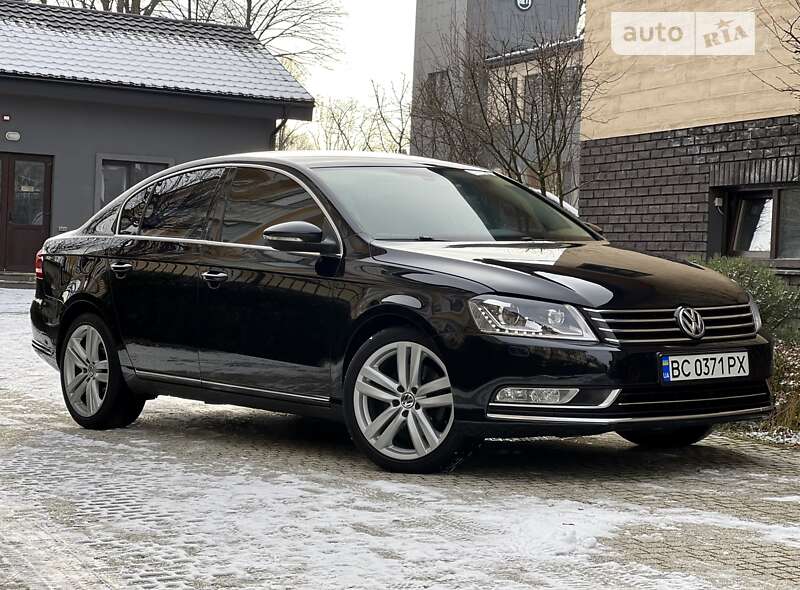 Седан Volkswagen Passat 2012 в 