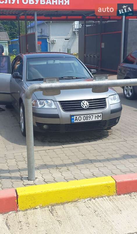 Седан Volkswagen Passat 2002 в Мукачево