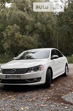 Седан Volkswagen Passat 2012 в Звягеле