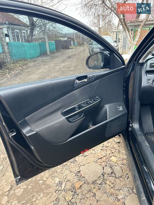 Универсал Volkswagen Passat 2007 в Первомайске