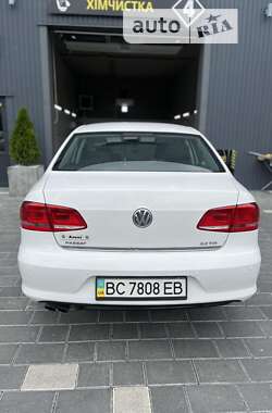 Седан Volkswagen Passat 2013 в Трускавце