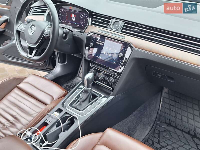 Седан Volkswagen Passat 2017 в Кривому Розі