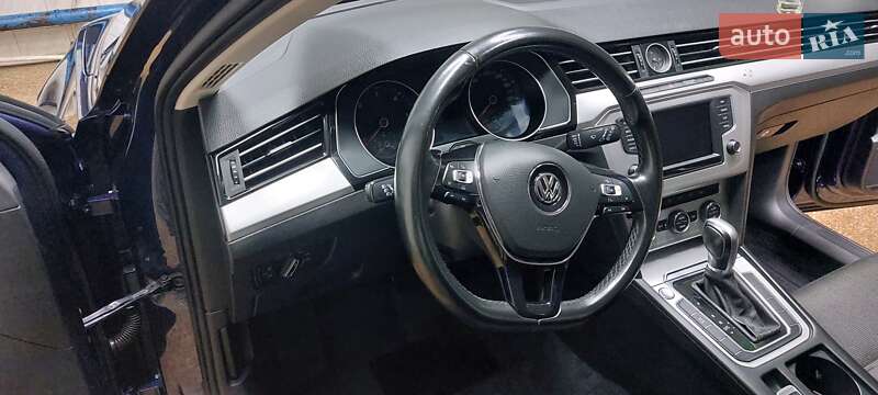 Универсал Volkswagen Passat 2016 в Кривом Роге фото 11 Универсал Volkswagen Passat 2016 в Кривом Роге