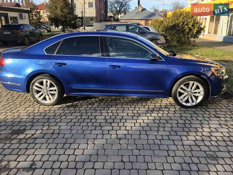 Седан Volkswagen Passat 2016 в Ужгороде