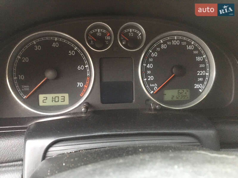 Универсал Volkswagen Passat 2003 в Житомире