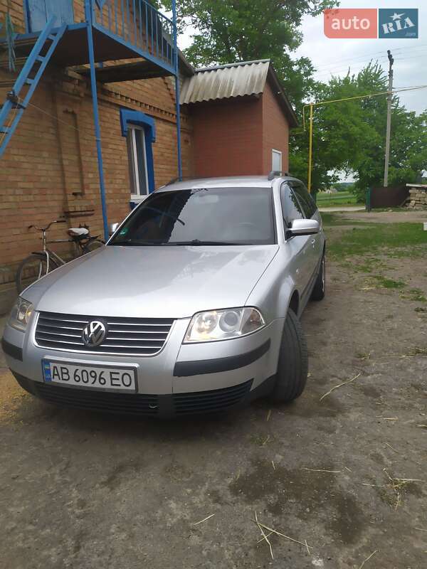 Універсал Volkswagen Passat 2002 в Бердичеві