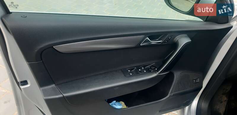 Универсал Volkswagen Passat 2010 в Черкассах
