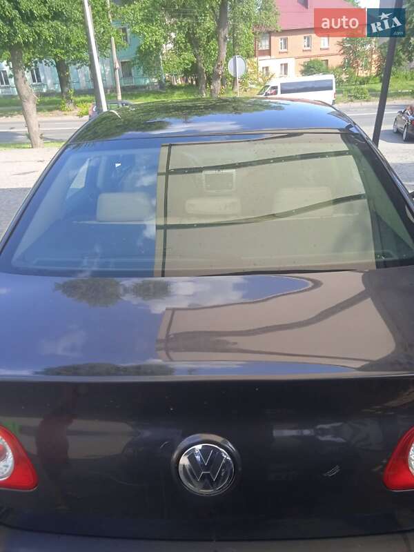 Седан Volkswagen Passat 2006 в Хмельницком