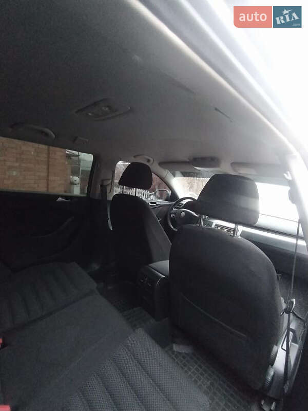Універсал Volkswagen Passat 2009 в Хмельницькому