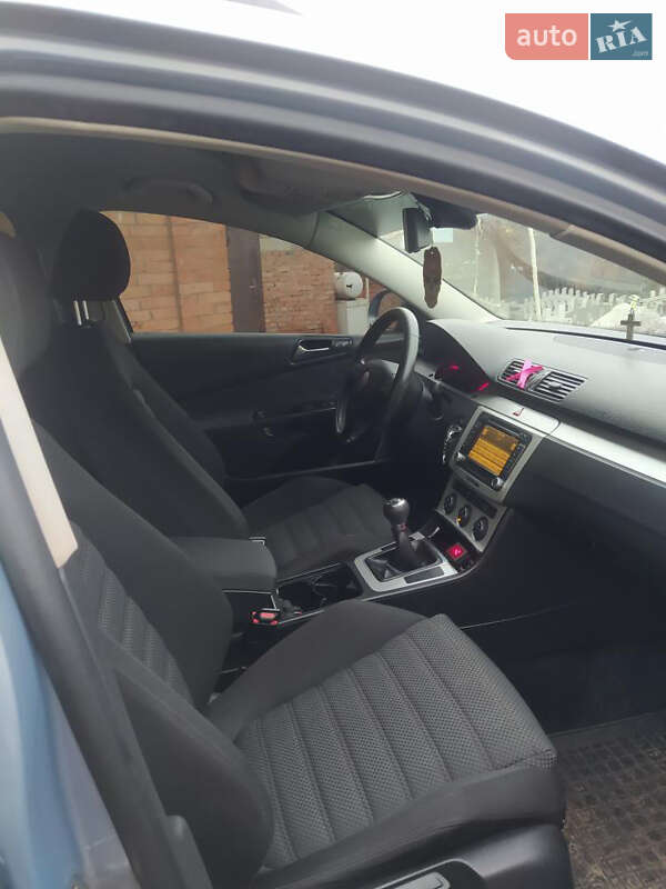 Універсал Volkswagen Passat 2009 в Хмельницькому