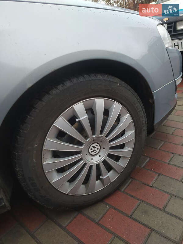 Універсал Volkswagen Passat 2009 в Хмельницькому