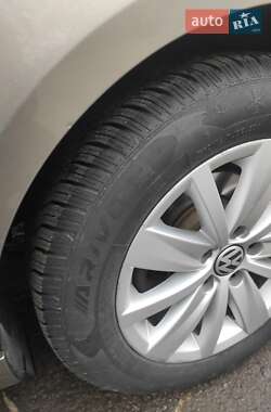 Универсал Volkswagen Passat 2014 в 