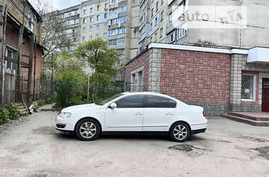 Седан Volkswagen Passat 2010 в 