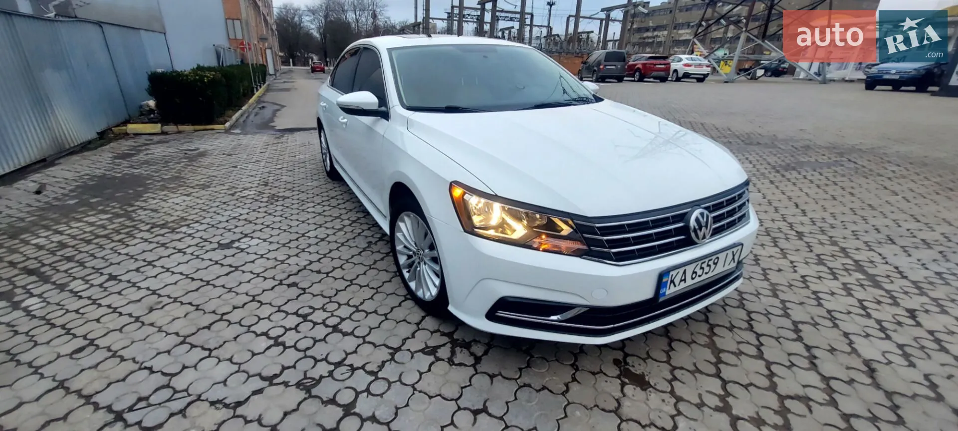 2016 Volkswagen Passat - мініатюра 2