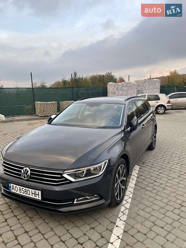 Универсал Volkswagen Passat 2016 в Ужгороде