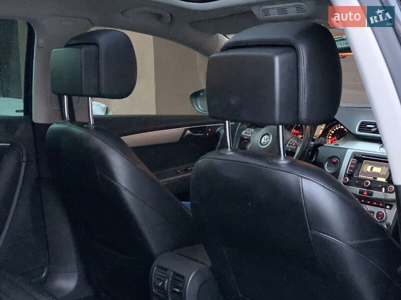 Універсал Volkswagen Passat 2013 в Стрию