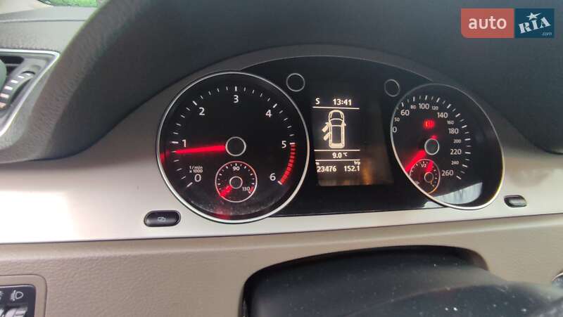 Універсал Volkswagen Passat 2010 в Тернополі