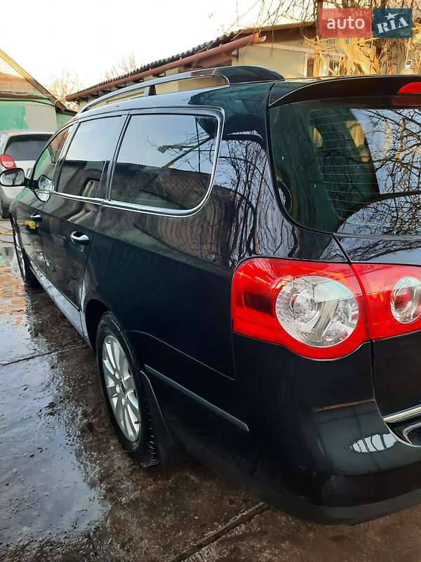 Универсал Volkswagen Passat 2010 в Запорожье