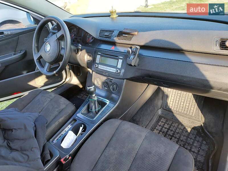 Универсал Volkswagen Passat 2006 в Нововолынске