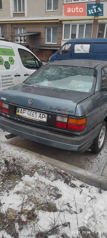 Седан Volkswagen Passat 1989 в Киеве