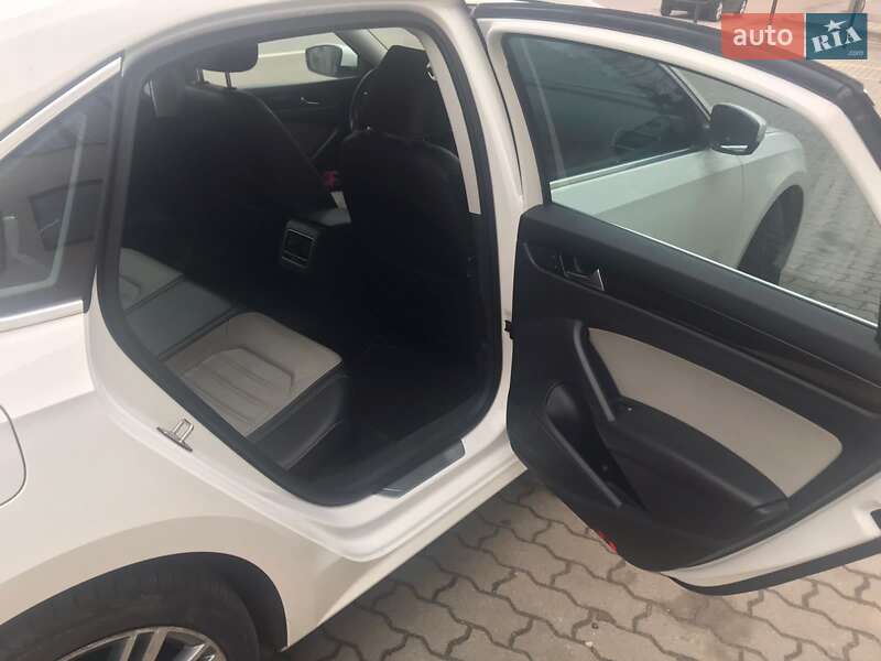 Седан Volkswagen Passat 2014 в Івано-Франківську фото 9 Седан Volkswagen Passat 2014 в Івано-Франківську
