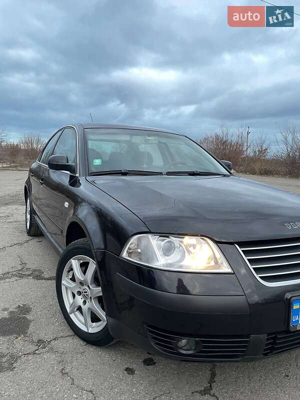 Седан Volkswagen Passat 2003 в Благовещенском