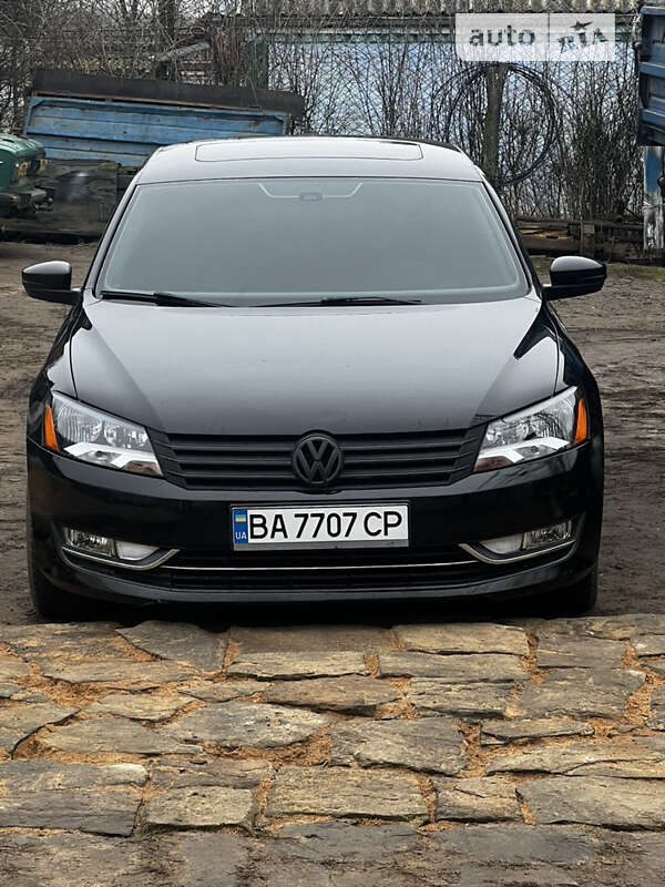 Седан Volkswagen Passat 2013 в Устиновке