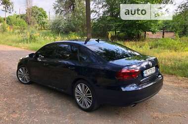 Седан Volkswagen Passat 2013 в Днепре