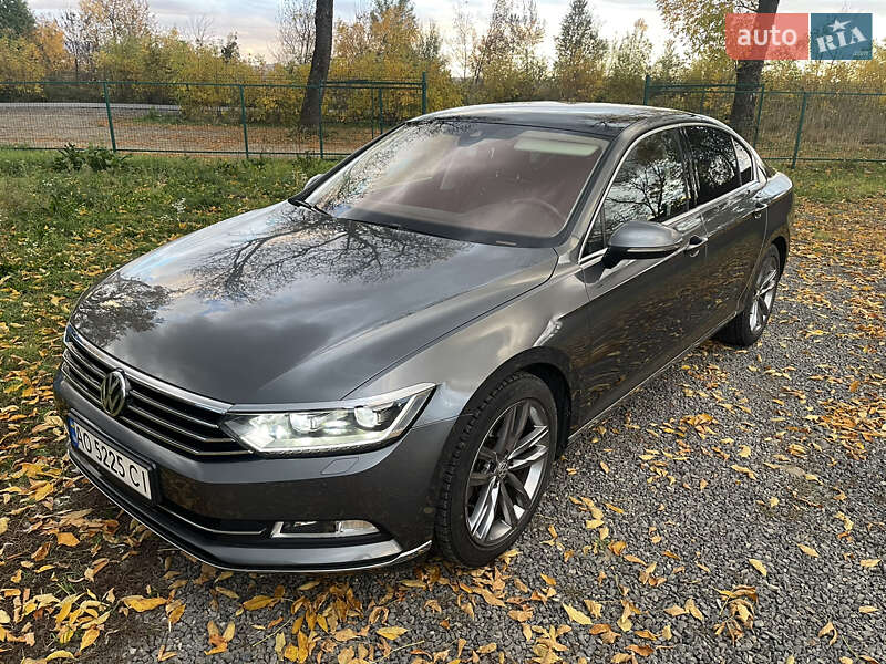 Седан Volkswagen Passat 2015 в Иршаве