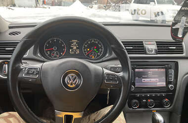 Седан Volkswagen Passat 2014 в Лохвице