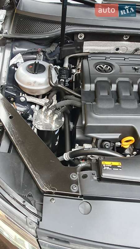 Универсал Volkswagen Passat 2017 в Самборе фото 41 Универсал Volkswagen Passat 2017 в Самборе