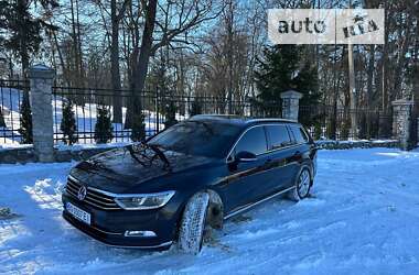 Універсал Volkswagen Passat 2015 в Сарнах